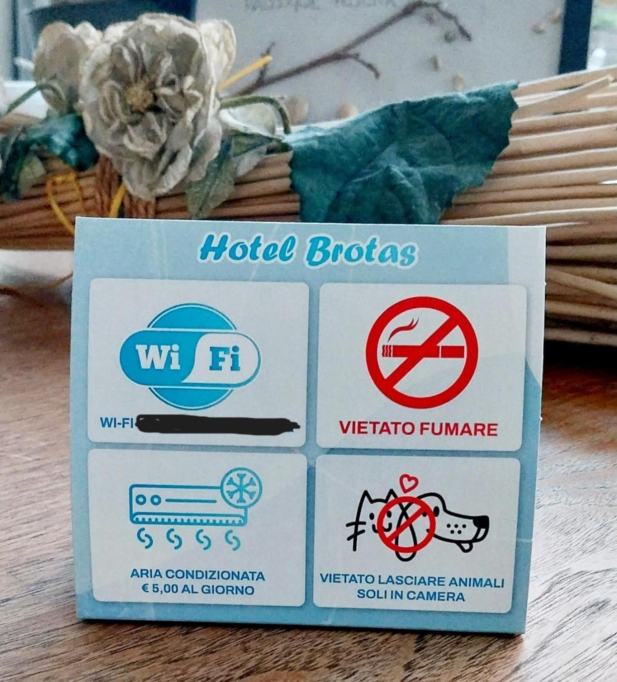 Hotel Brotas Rimini Exterior foto