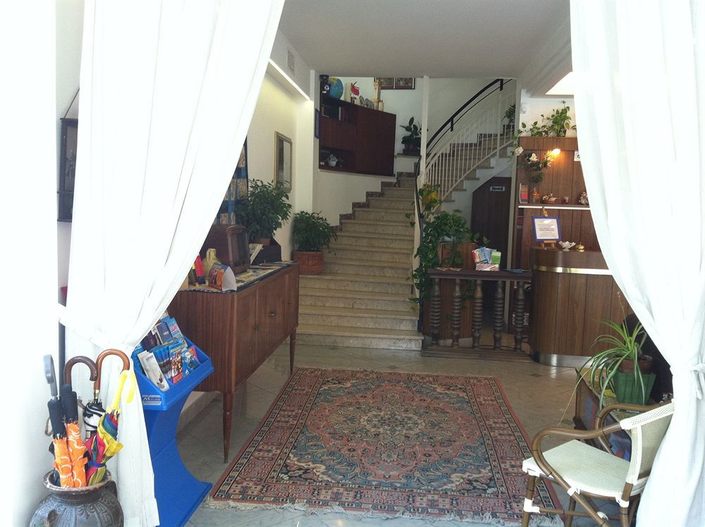 Hotel Brotas Rimini Exterior foto